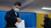 Місцеві вибори в Україні: холодний душ для Зеленського? (Західна преса)