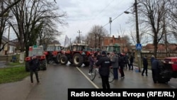 Blokada puta u Kisaču, selu u blizini Novog Sada, 24. februara 2026.