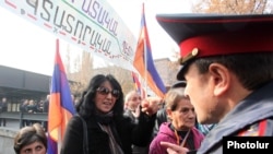 Armenia -- A protest march from Liberty Square to 26 Baghramyan took place, Yerevan, 26Nov2013