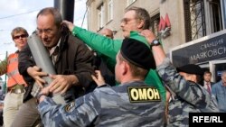 Dozens were detained at the banned August 31 "March of Dissent" in Moscow.