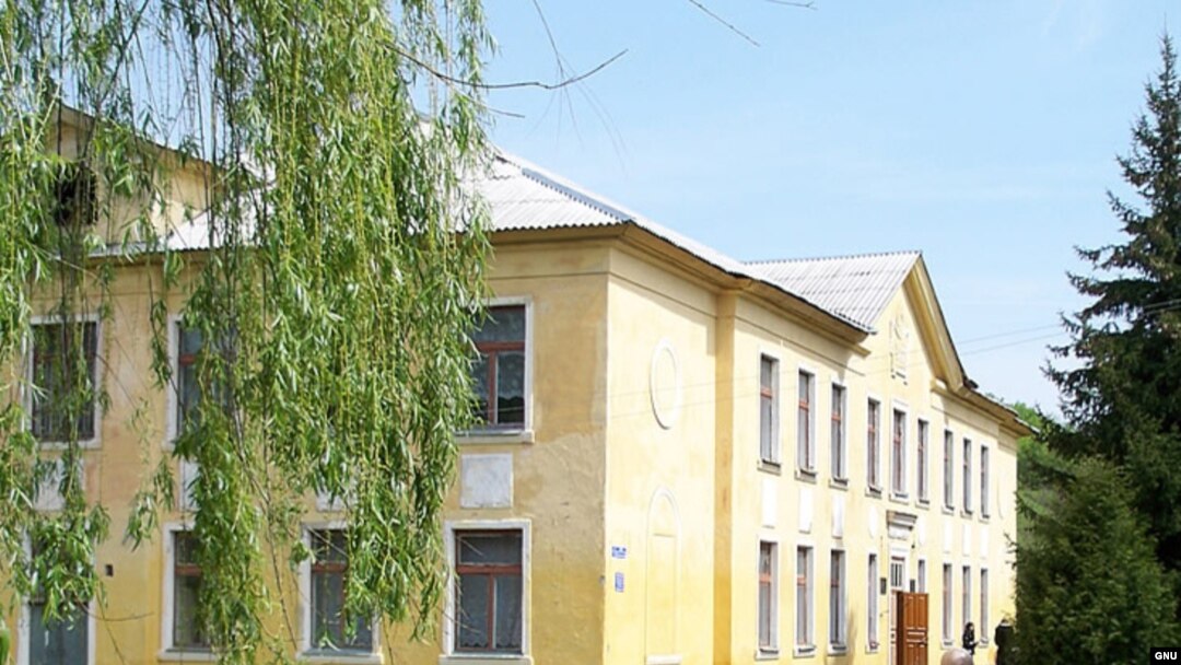 Ученикам закрытых сельских школ теперь предстоит ездить в районные