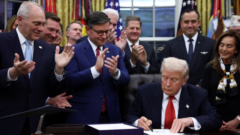 طولانی‌ترین تعطیلی دولت در تاریخ آمریکا پس از ۴۳ روز پایان یافت