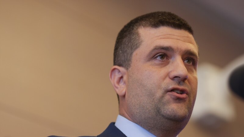 România achită SUA o datorie istorică pentru un credit de import al bumbacului luat în anii '90. Radu Miruță: „Un mare tun” dat în 1992