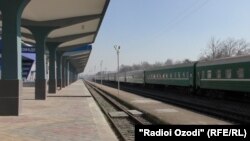 Железнодорожный вокзал города Душанбе