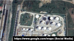 Спутниковый снимок нефтебазы в Гвардейском, архивное фото 