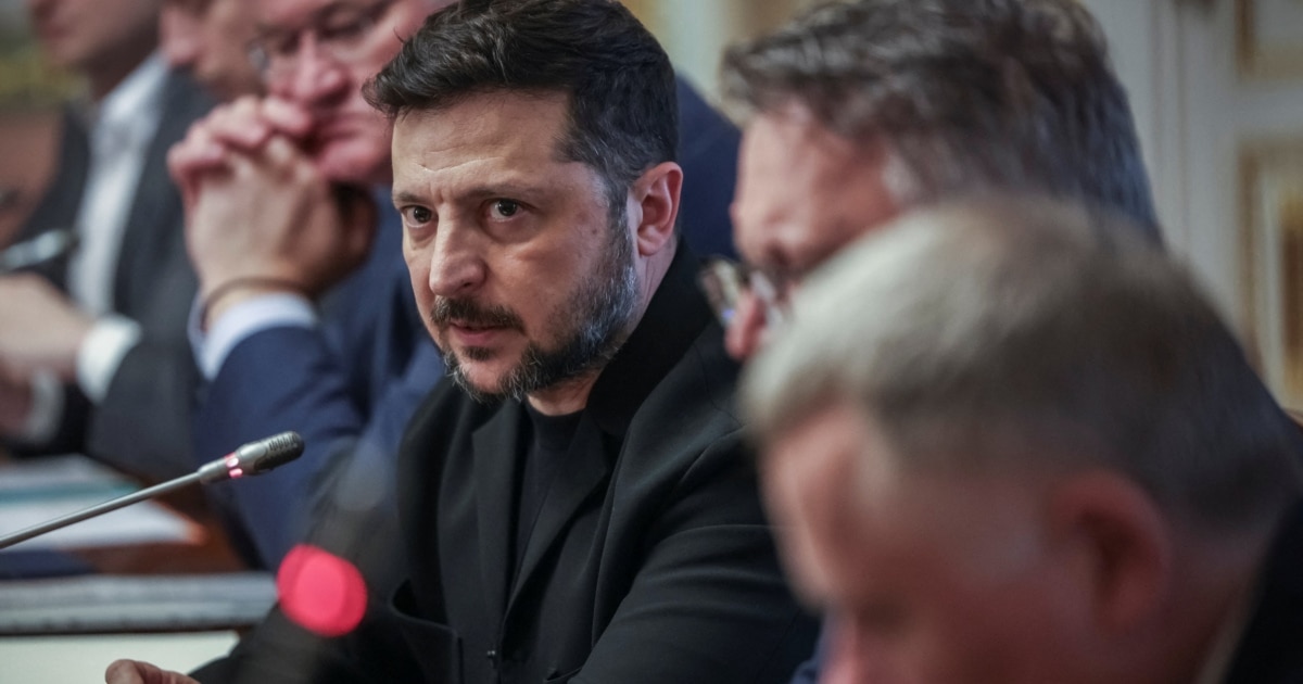 Zelenskyy Warns Belarus To Remove Signaling Equipment Used By Russia For Attacks