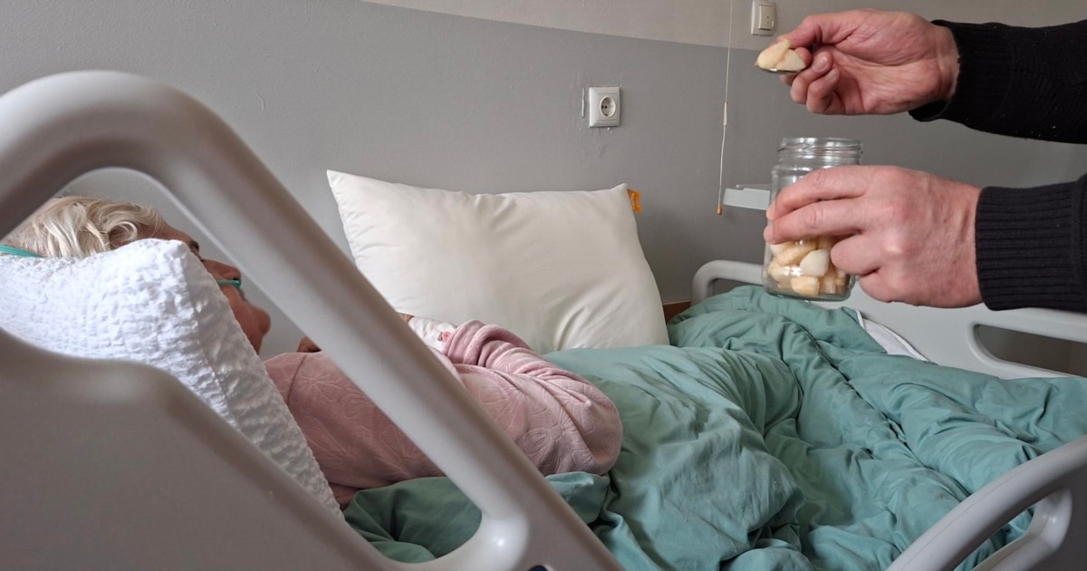 Supremja e shfuqizon një udhëzim që detyronte shoqëruesit e pacientëve në QKUK të paguanin tarifë
