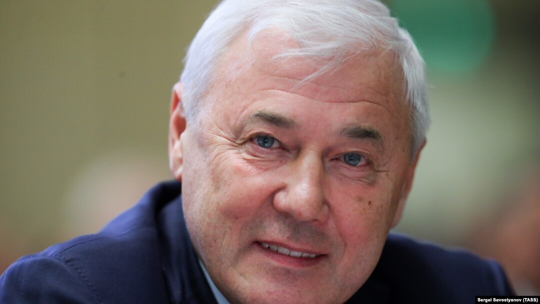Анатолий Аксаков