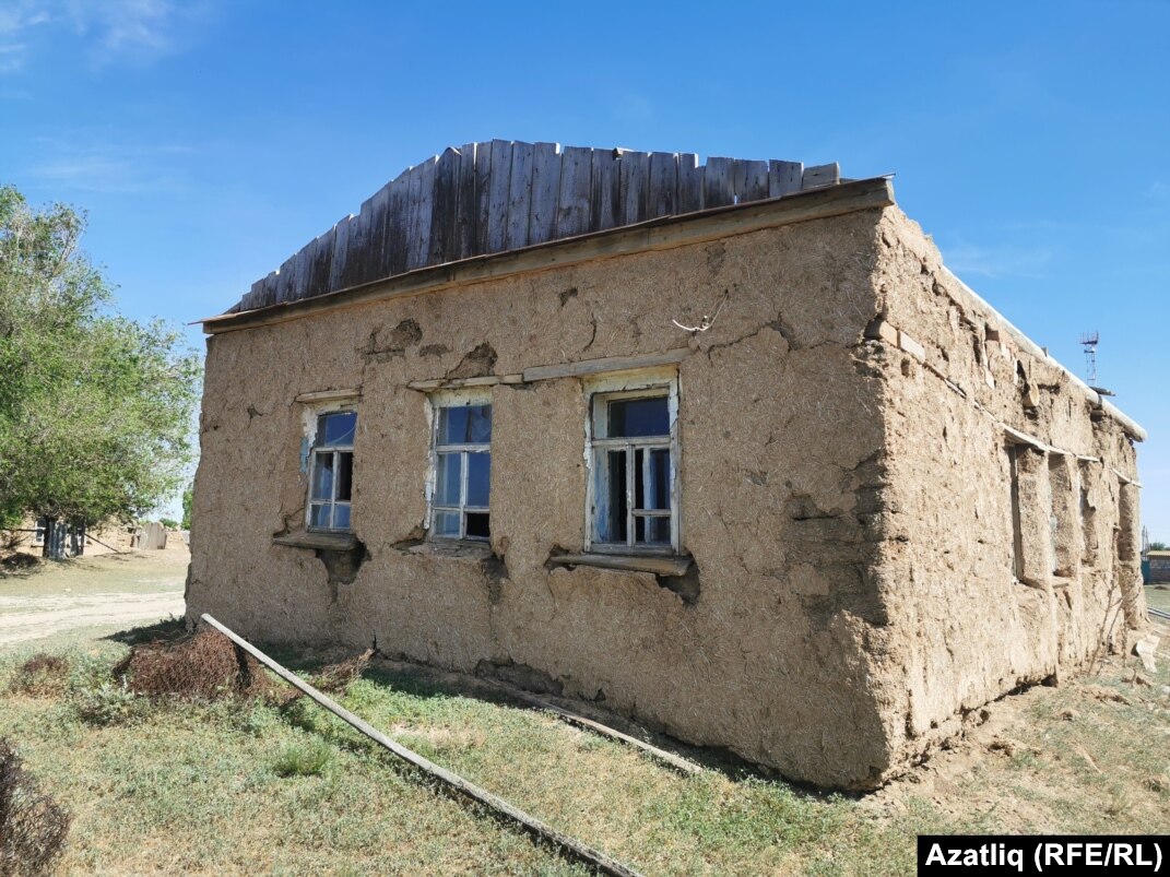 Без воды и без работы