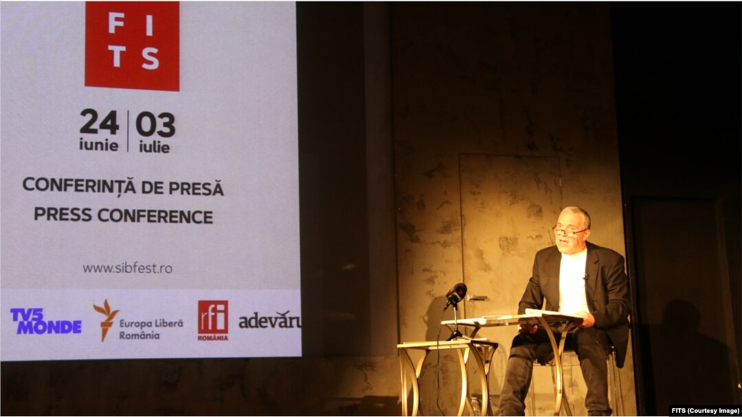 Constantin Chiriac, președintele Festivalului Internațional de Teatru de la Sibiu, într-o conferință de presă.