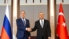 Рускиот и турскиот министер за надворешни работи Сергеј Лавров и Мевљут Чавушоглу