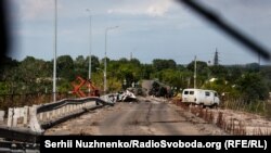 Зараз всі мости, які ведуть до Сєвєродонецька на Луганщині, зруйновані. Фото ілюстративне 