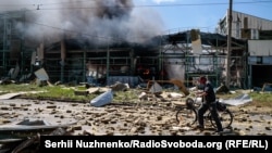  Руйнування у місті Бахмут, Донецька область, 4 червня 2022 року