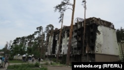 Наступствы расейскіх абстрэлаў і акупацыі гораду Ірпень пад Кіевам, чэрвень 2022 году. Ілюстрацыйнае фота