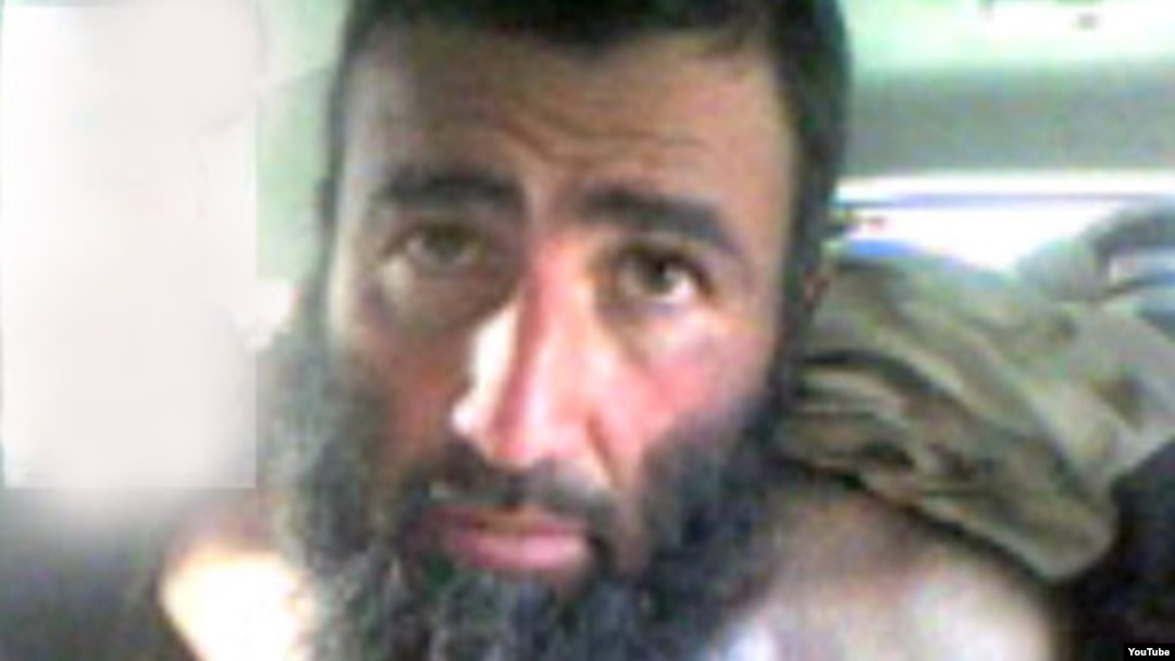 A capture from a video that reportedly shows Tajik fighter Alovuddin Davlatov