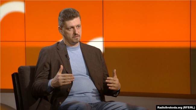 «Не можна на 5-й рік повномасштабної війни народним депутатам казати, що "я хочу піти з Верховної Ради". Це просто з морально-етичної точки зору виглядає ницо», – Рейтерович