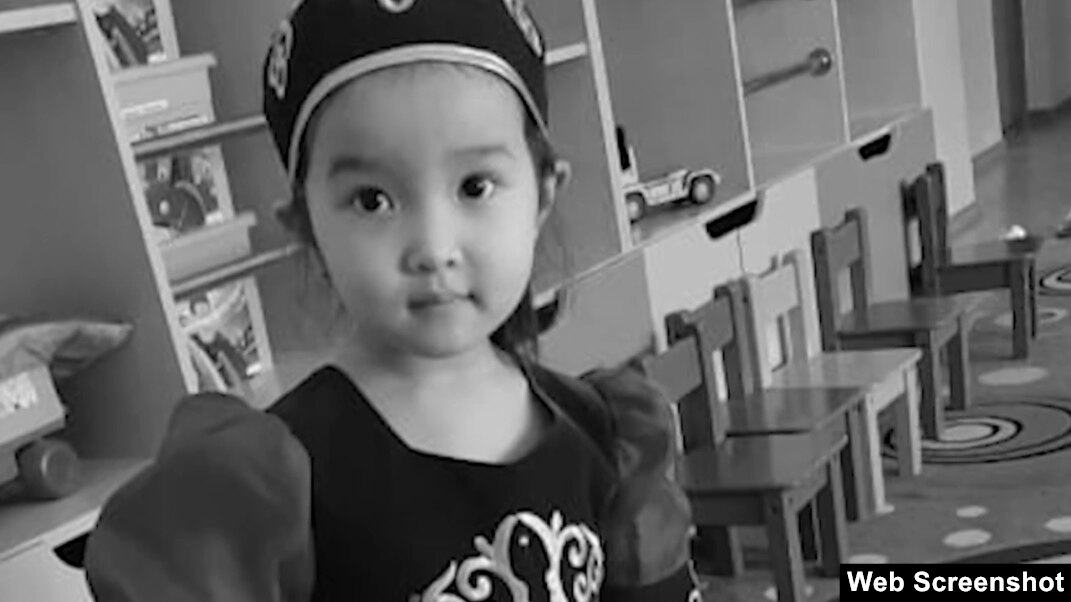 Тек анальді секс жасайтын қыздардың фотосы