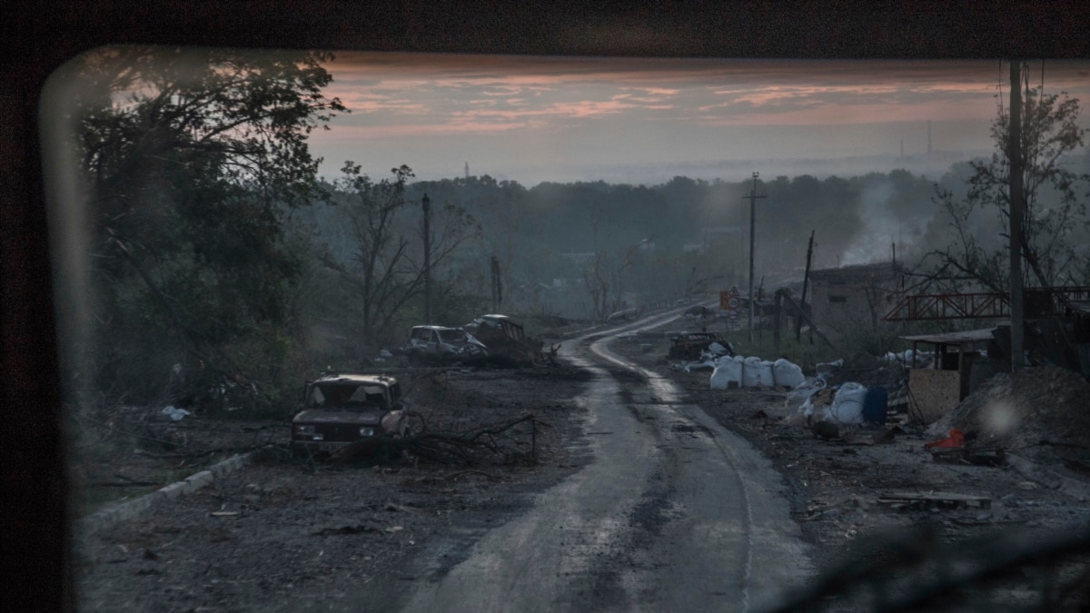 Українські війська відбили штурм біля Сєвєродонецька, за контроль над містом тривають бої – Генштаб