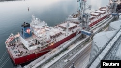 Грузовой корабль Unity N с 71 тысячей тонн украинского зерна на борту в порту Констанца в Румынии, 28 апреля 2022 года. Фото: Reuters