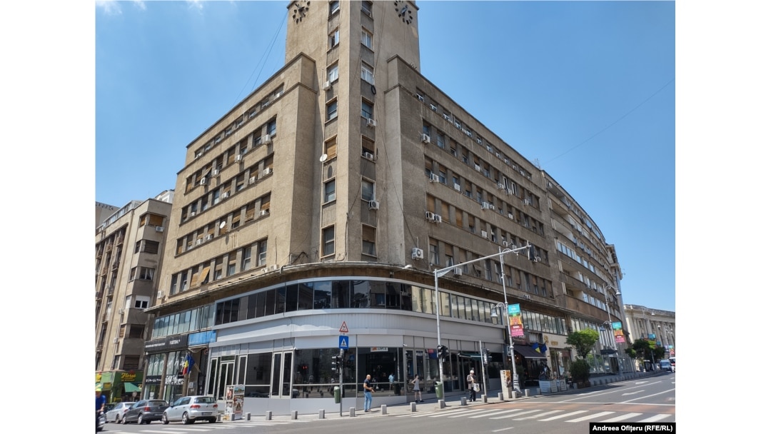 Clădire de pe Calea Victoriei din București ce trebuie consolidată.