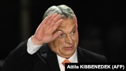 Orbán Viktor miniszterelnök Budapesten, a Bálnában, miután pártja megnyerte az országgyűlési választásokat 2022. április 3-án.