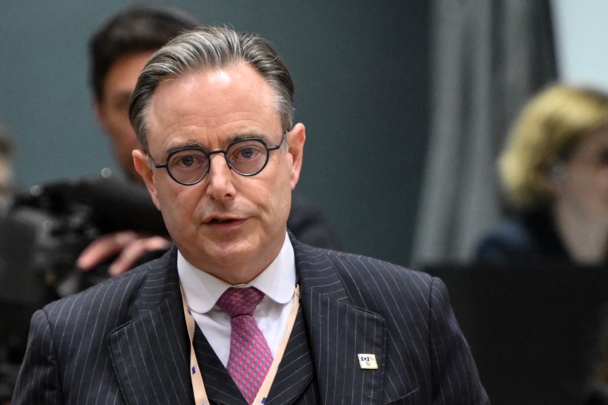 Belgian Prime Minister Bart De Wever arrives at an EU summit in Brussels on December 18, 2025.