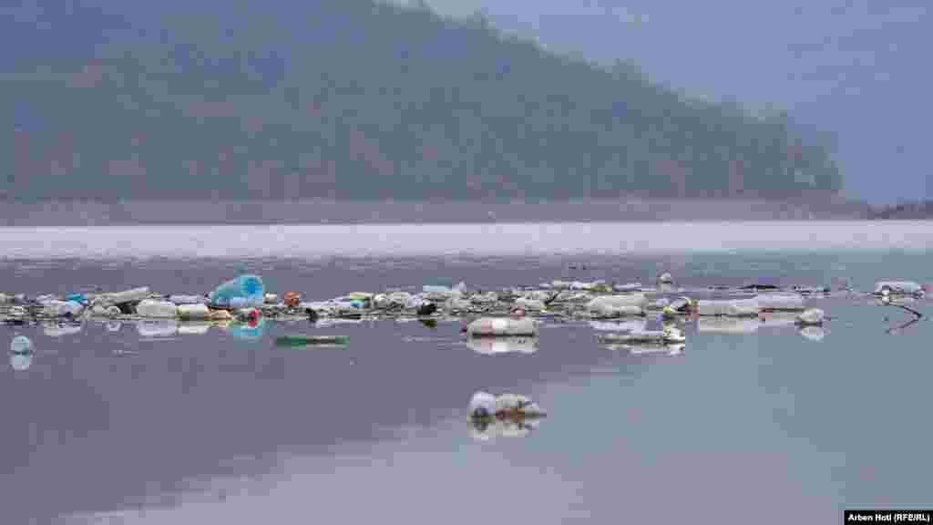 Më 13 janar, Instituti Kombëtar i Shëndetësisë Publike të Kosovës këshilloi qytetarët që të mos e përdornin për pije ujin nga Badoci. Njoftimi erdhi pasi reshjet e shiut shkaktuan turbullira në këtë burim uji.