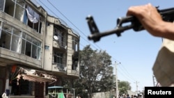 درمسال سیک ها و هندوها در منطقه کارته پروان شهر کابل که مورد حمله مهاجمان مسلح قرار گرفت
