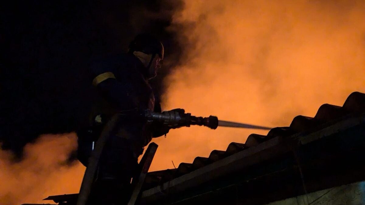 через російські обстріли за добу загинули троє жителів Донеччини через російські обстріли за добу загинули троє жителів Донеччини