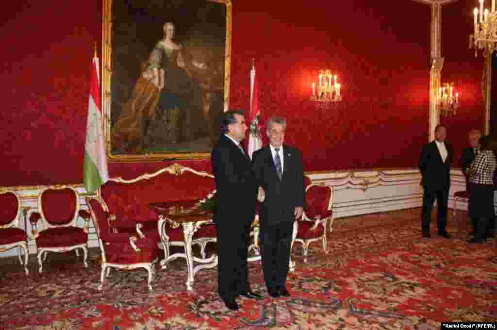 Дар кохи раёсатҷумҳурӣ