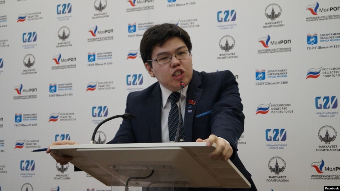 Темирлан Султанбеков, «Социал-демократтар» партиясынын мүчөсү. Сүрөт анын «Фейсбуктагы» баракчасынан алынды.