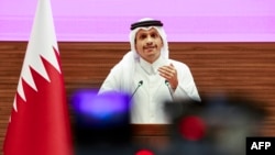 دقطر صدراعظم او بهرنیو چارو وزیر محمد بن عبدالرحمن آل ثاني .