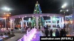 Aşgabat. “Ylham” parky 