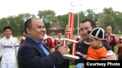 Турнир по футболу между командами кыргызских диаспор в США, Филадельфия, 6 мая 2012 года.
