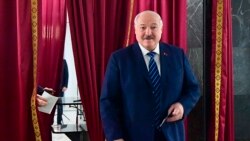 «Лукашэнка знайшоў новыя падставы застацца ва ўладзе», — палітоляг Казакевіч