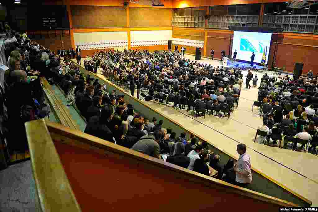 Centralni predizborni skup Mustafe Cerića nezavisnog kandidata za bošnjačkog člana Predsjedništva BiH - mala sala Centra "Skenderija" u Sarajevu.