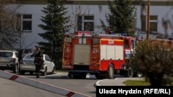 Пажарная машына каля дзіцячай інфэкцыйнай лякарні ў Менску