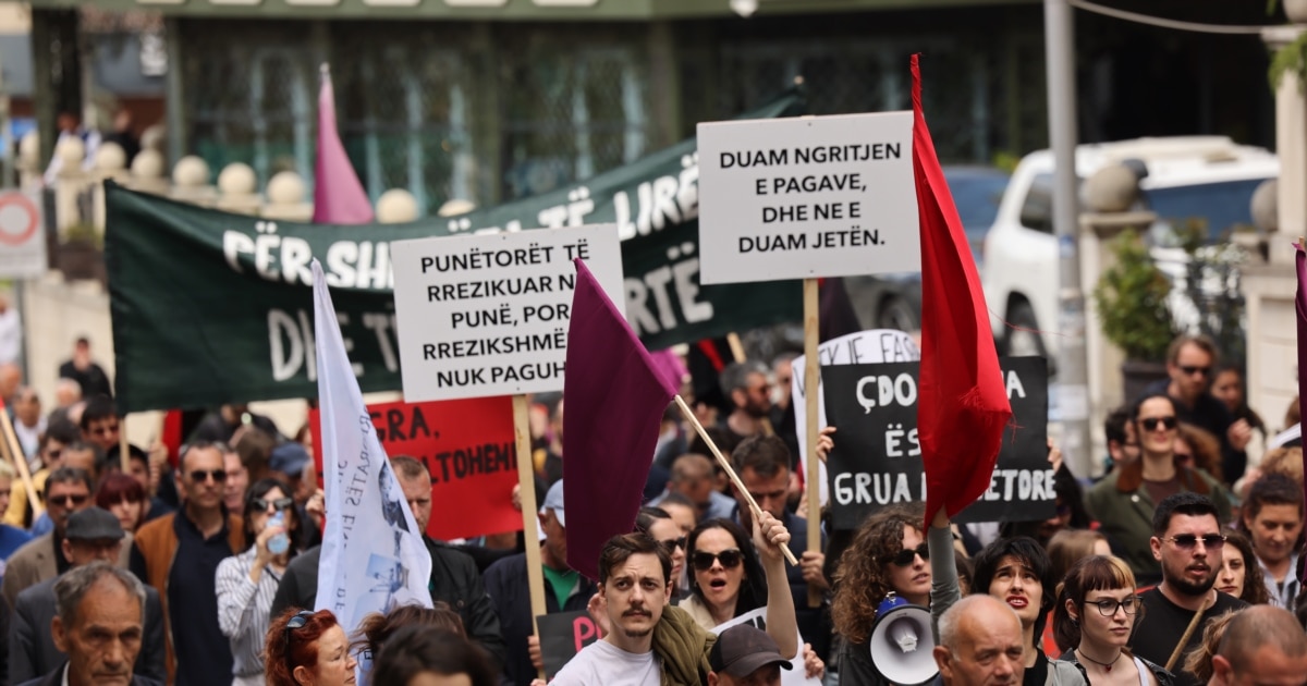 Punëtorët në Kosovë protestojnë për të drejtat e tyre  kërkojnë rritjen e pagave