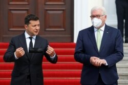 Frank-Walter Steinmeier német államfő Berlinben fogadja Volodimir Zelenszkij ukrán elnököt 2021. július 12-én