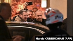 Очільник переговорної групи від України Рустем Умеров (праворуч) під час нового раунду переговорів з Росією за посередництва США про завершення війни. Женева, Швейцарія. 17 лютого 2026 року