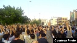 کارگران کارخانه نیشکر هفت تپه، به اعتصاب خود ادامه دادند