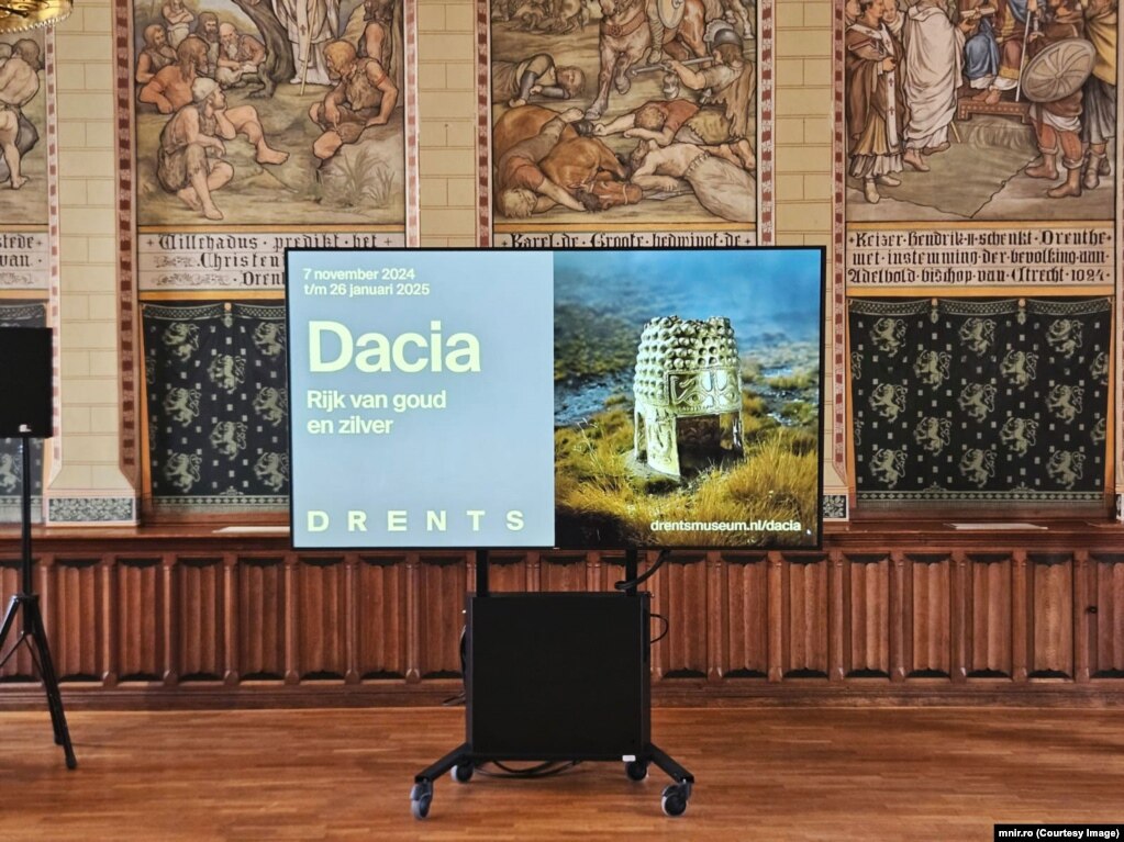 Anunț din interiorul Muzeului Drents din Olanda care prezintă expoziția „Dacia! Kingdom of Gold and Silver”. Peste 77.000 de oameni au văzut exponatele.