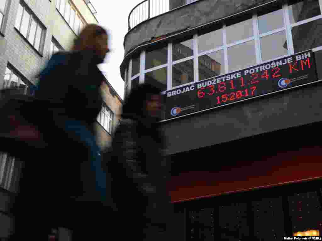 BiH - Brojač budžetske potrošnje instaliran u Sarajevu, 03.01.2012. Foto: RSE / Midhat Poturović 