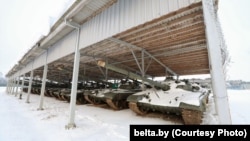 Узбраеньне ў адной з найбольшых вайсковых частак тэхнічнага забесьпячэньня, якая будзе ўдзельнічаць у раптоўнай вайсковай праверцы з 16 студзеня 2026 году