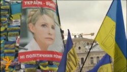 В Киеве сотни тысяч людей вышли на площадь Независимости