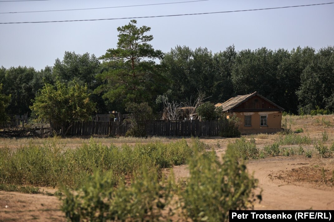 ВК-да семіз әйелдермен орысша порно Ер адам әйелді сексуалдық видео түсіруге мәжбүрлейді.