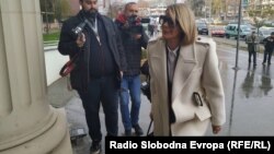 Ана Камчева пристигна во Кривичниот суд каде ќе сведочи за случајот „Рекет“