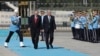 Президент Турции Реджеп Тайип Эрдоган принимает президента Казахстана Касым-Жомарта Токаева. Май 2022 года. Анкара и Нур-Султан назвали это визит знаменующим новую эру двусторонних отношений.