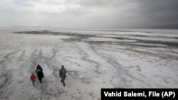 دریاچه ارومیه/ اردیبهشت ۱۳۹۰