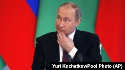За словами голови Національної розвідки США, Володимир Путін все ще хоче захопити більшу частину України.